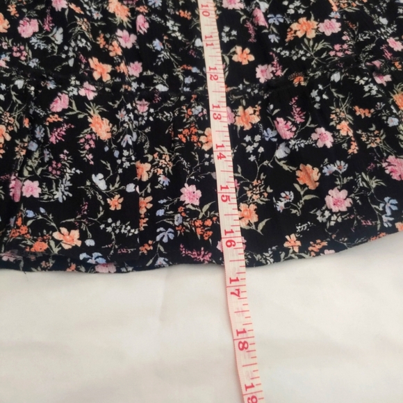 Set Top And Skirt Hippie Rose Black Floral Color Smocked Top Women's Size Medium - Picture 9 of 9